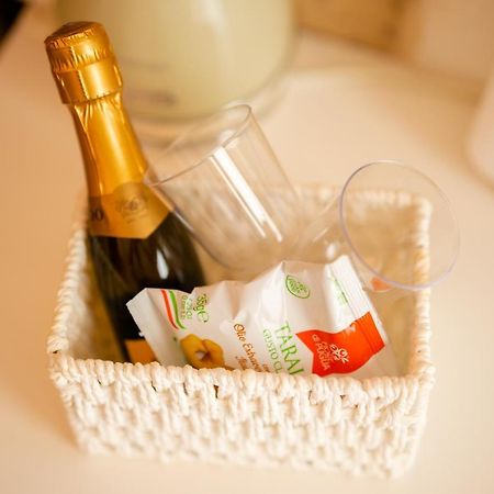Apulian Escapes - Suite Il Fico โปลีญาโนอามาเร ภายนอก รูปภาพ