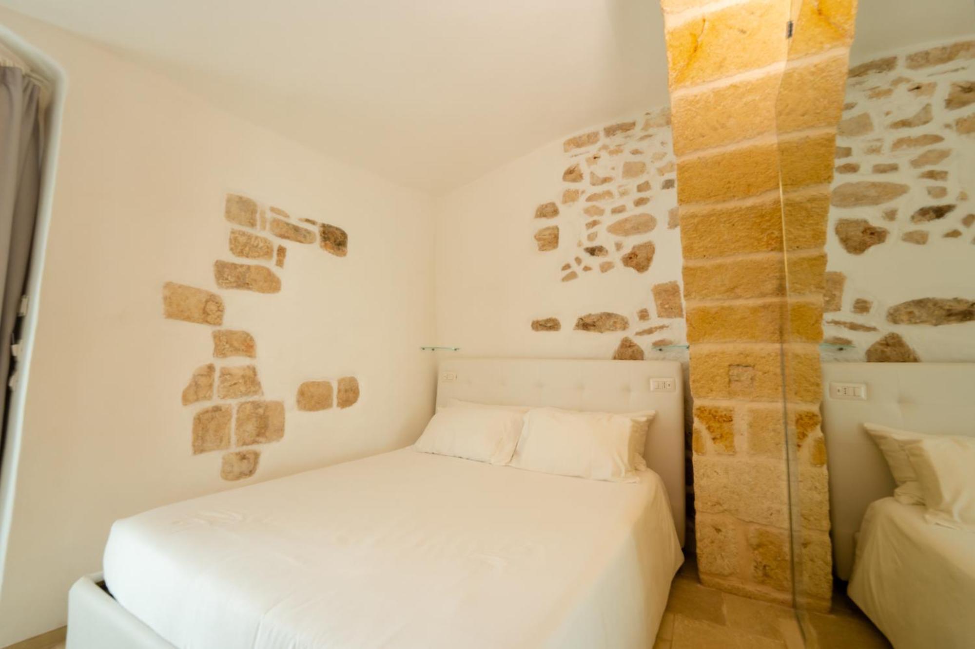 Apulian Escapes - Suite Il Fico โปลีญาโนอามาเร ภายนอก รูปภาพ
